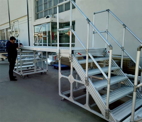工業(yè)鋁型材扶梯
